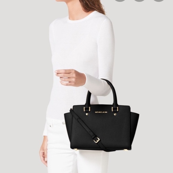 Last one ✨Michael Kors medium Selma olive satchel - Picture 7 of 8